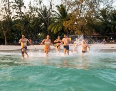 Bunk Bed in Mixed Dormitory Room