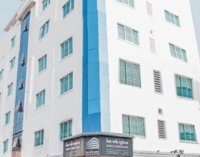 Deluxe Triple Room by White Corner Hotel